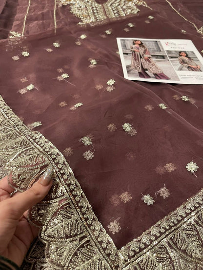 Ayesha shoaib malik F22-012